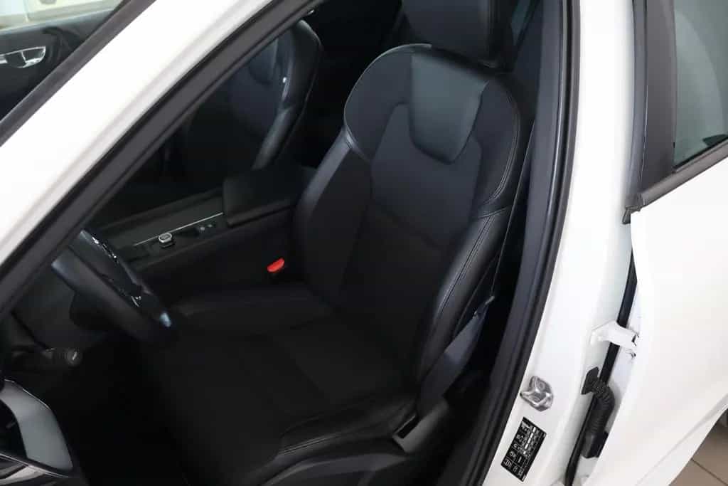 Volvo XC60 Momentum LED 360 Kamera CarPlay 12/2018-photo-10