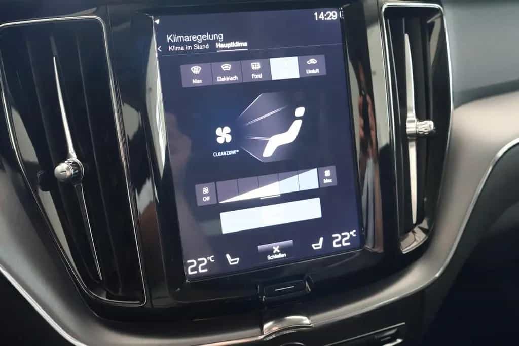 Volvo XC60 Momentum LED 360 Kamera CarPlay 12/2018-photo-17