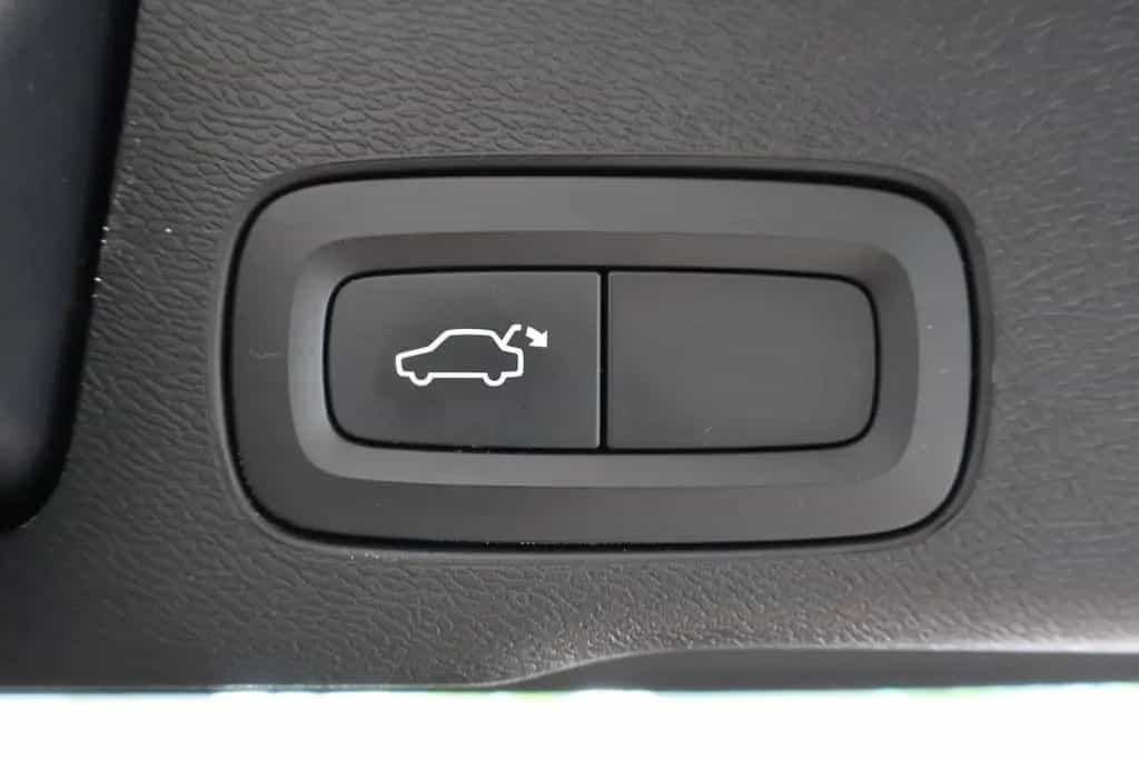 Volvo XC60 Momentum LED 360 Kamera CarPlay 12/2018-photo-24