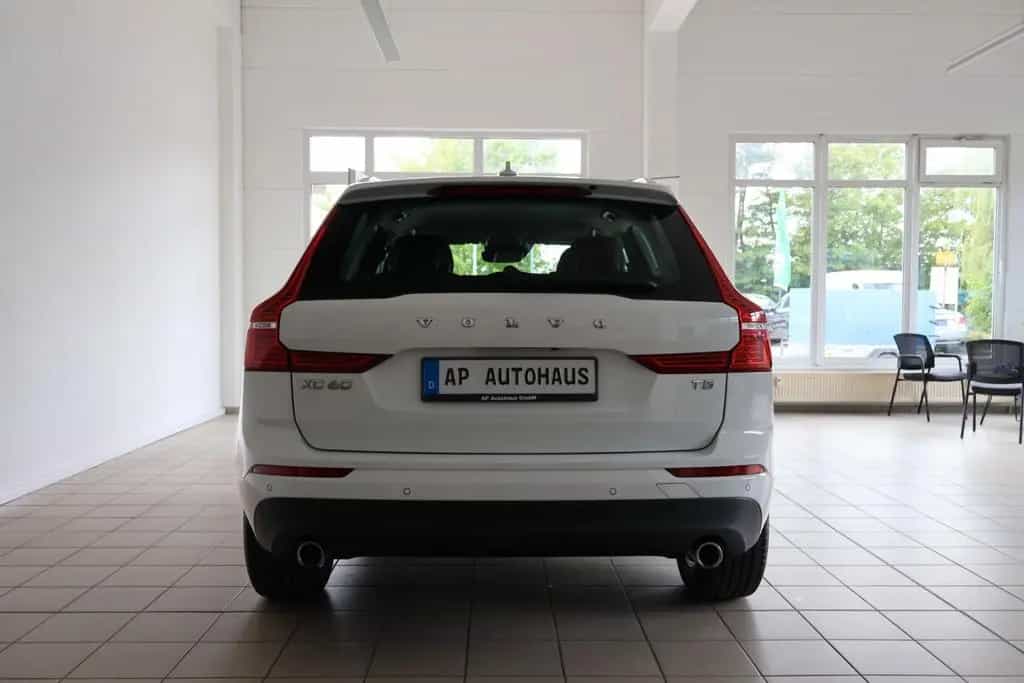 Volvo XC60 Momentum LED 360 Kamera CarPlay 12/2018-photo-4