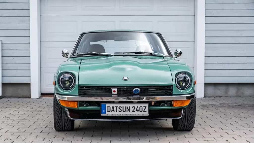 Datsun 240Z S30 Baujahr 1972 Vollrestauriert 06/1972-photo-1