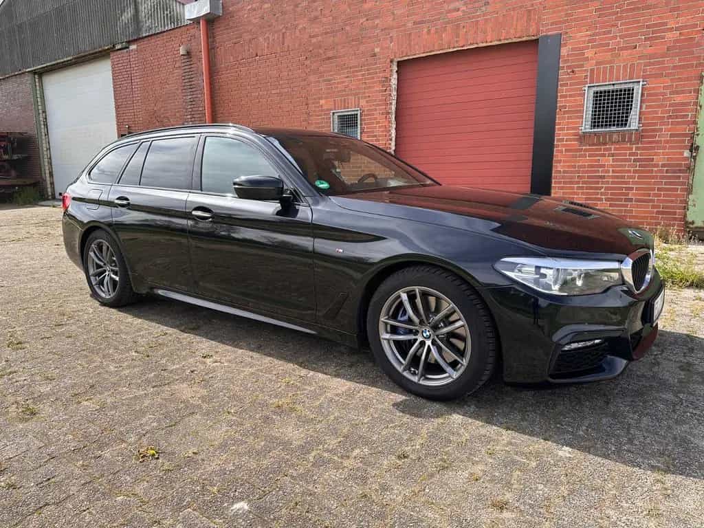 BMW 530 d Touring*M-Paket*ACC*HUD*Panorama*AktivL*AHK 08/2017-photo-6