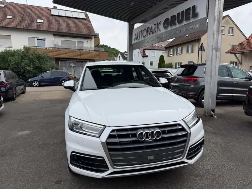 Audi Q5 40 TDI S Line 4M ACC AHK STHZ Massage Sitze 06/2019-photo-1