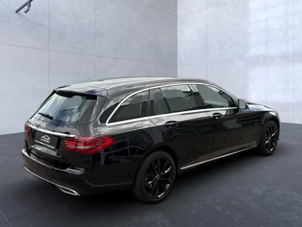 Mercedes-Benz C 300 de T Avantgarde BURMESTER+LED+NAVI+AHK 08/2020-photo-3