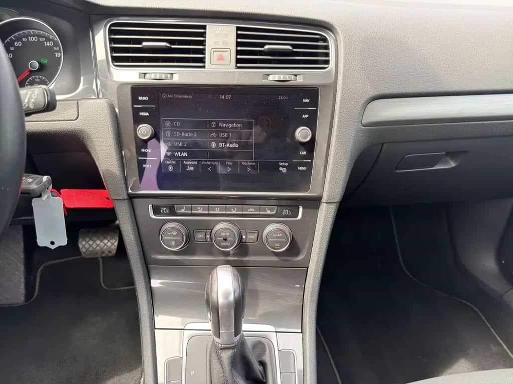 Volkswagen Golf Variant COMFORT BLUEMOTION DSG DAB SITZHEIZ 01/2019-photo-13