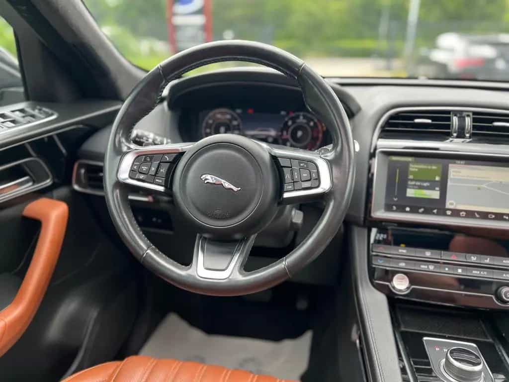Jaguar F-Pace F-PACE Portfolio AWD*PANORAMA*LED*CAM*SHZ 09/2020-photo-17