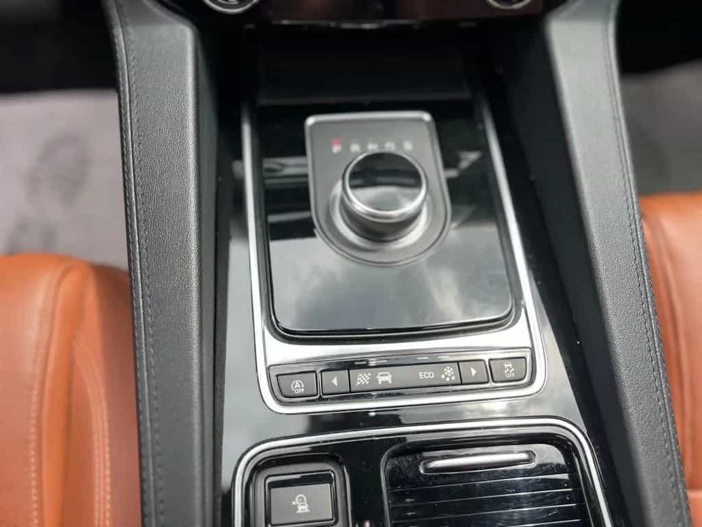 Jaguar F-Pace F-PACE Portfolio AWD*PANORAMA*LED*CAM*SHZ 09/2020-photo-21