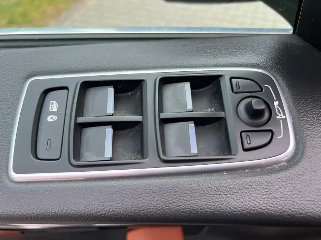 Jaguar F-Pace F-PACE Portfolio AWD*PANORAMA*LED*CAM*SHZ 09/2020-photo-23