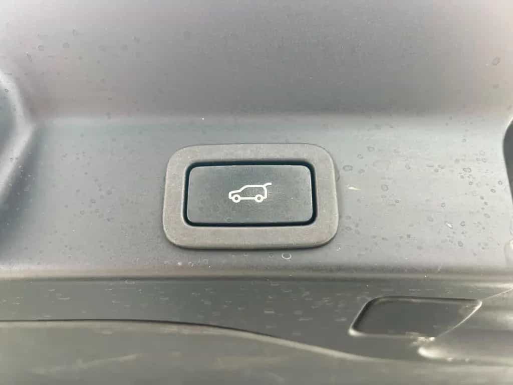 Jaguar F-Pace F-PACE Portfolio AWD*PANORAMA*LED*CAM*SHZ 09/2020-photo-29