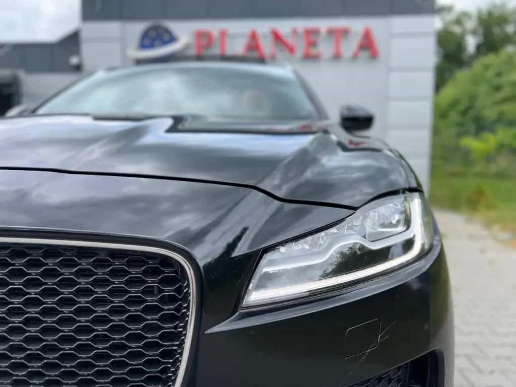 Jaguar F-Pace F-PACE Portfolio AWD*PANORAMA*LED*CAM*SHZ 09/2020-photo-32