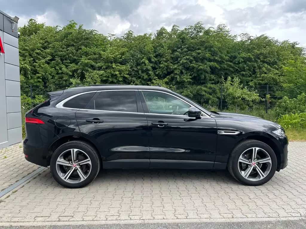 Jaguar F-Pace F-PACE Portfolio AWD*PANORAMA*LED*CAM*SHZ 09/2020-photo-4