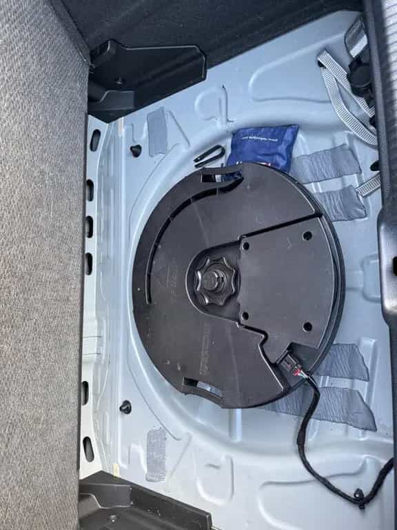 Audi SQ2 TFSI / 8 fach Bereift/Tüv Neu/ voll Ausstatt 01/2020-photo-7