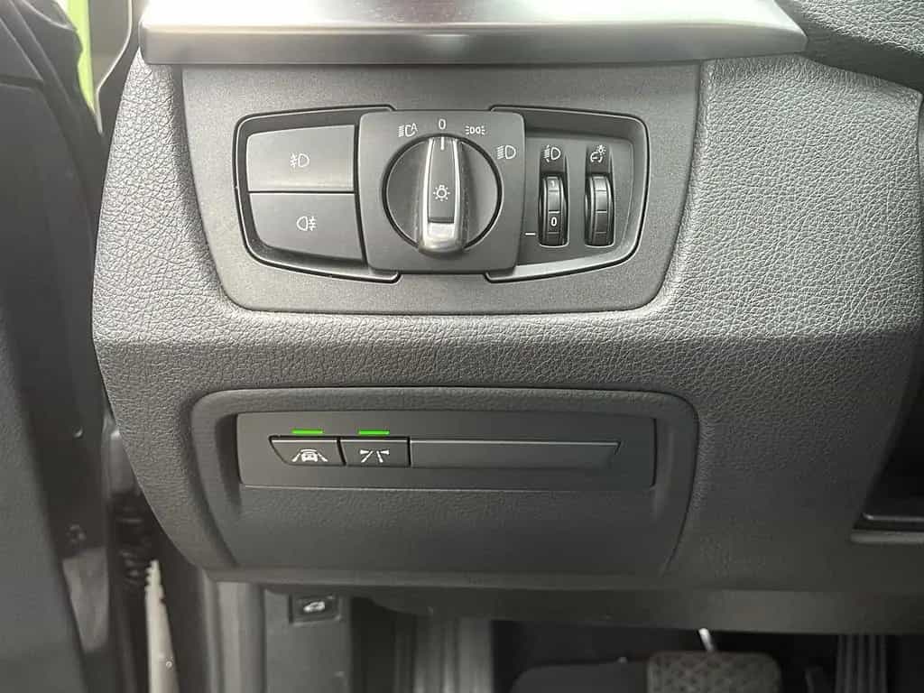 BMW 320 d SportAUT Touring  xDrive Sport LED PANO H&K 05/2019-photo-22