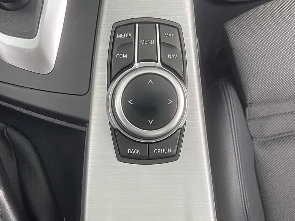 BMW 320 d SportAUT Touring  xDrive Sport LED PANO H&K 05/2019-photo-31