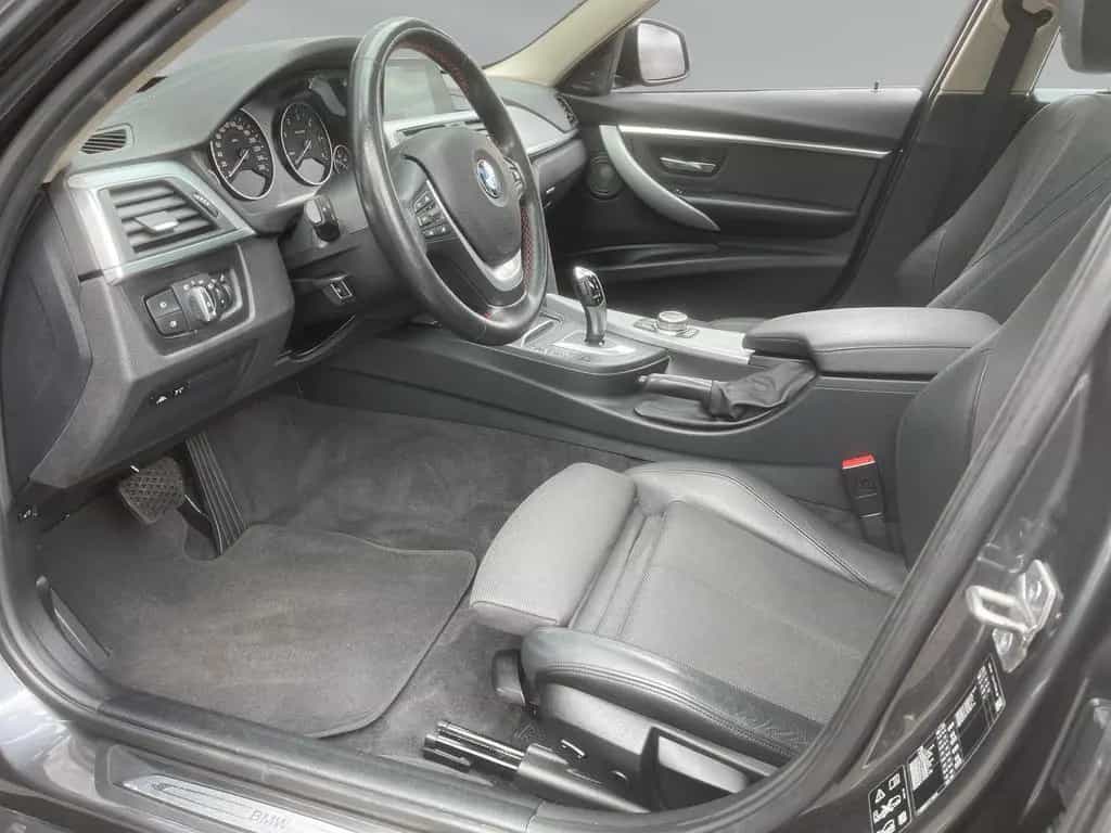 BMW 320 d SportAUT Touring  xDrive Sport LED PANO H&K 05/2019-photo-7