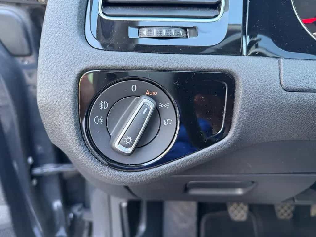 Volkswagen Golf VII 1.4 16V TSI Cup Bi-Xenon PDC Navi 05/2014-photo-16