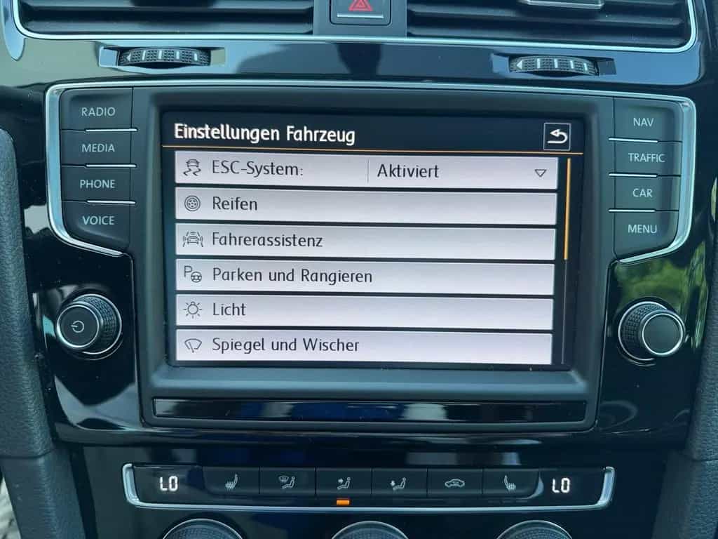 Volkswagen Golf VII 1.4 16V TSI Cup Bi-Xenon PDC Navi 05/2014-photo-22