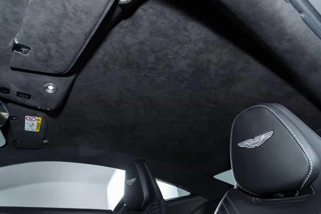 Aston Martin DB11 5.2 V12 AMR 11/2016-photo-14