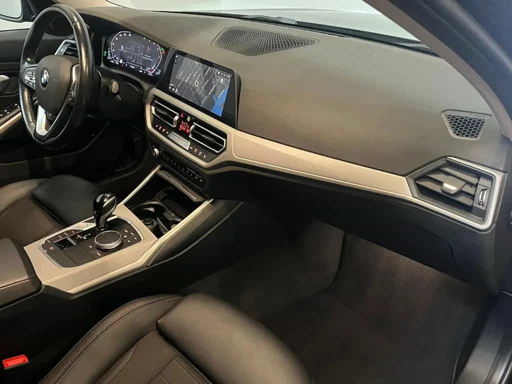 BMW 320 d Advantage*AHK/ACC/LED/AppleC.* 02/2022-photo-13