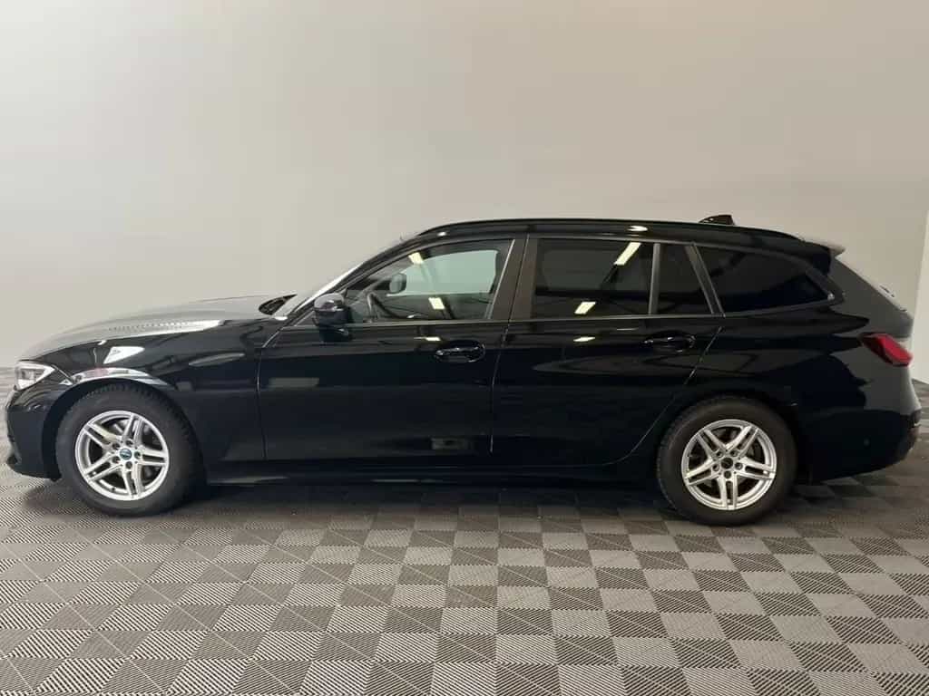 BMW 320 d Advantage*AHK/ACC/LED/AppleC.* 02/2022-photo-4