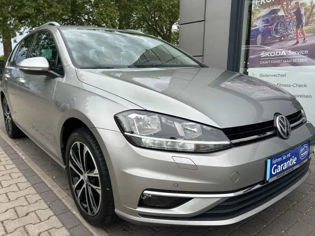 Volkswagen Golf 1.5 TSI   Variant  Sound 11/2017-photo-2