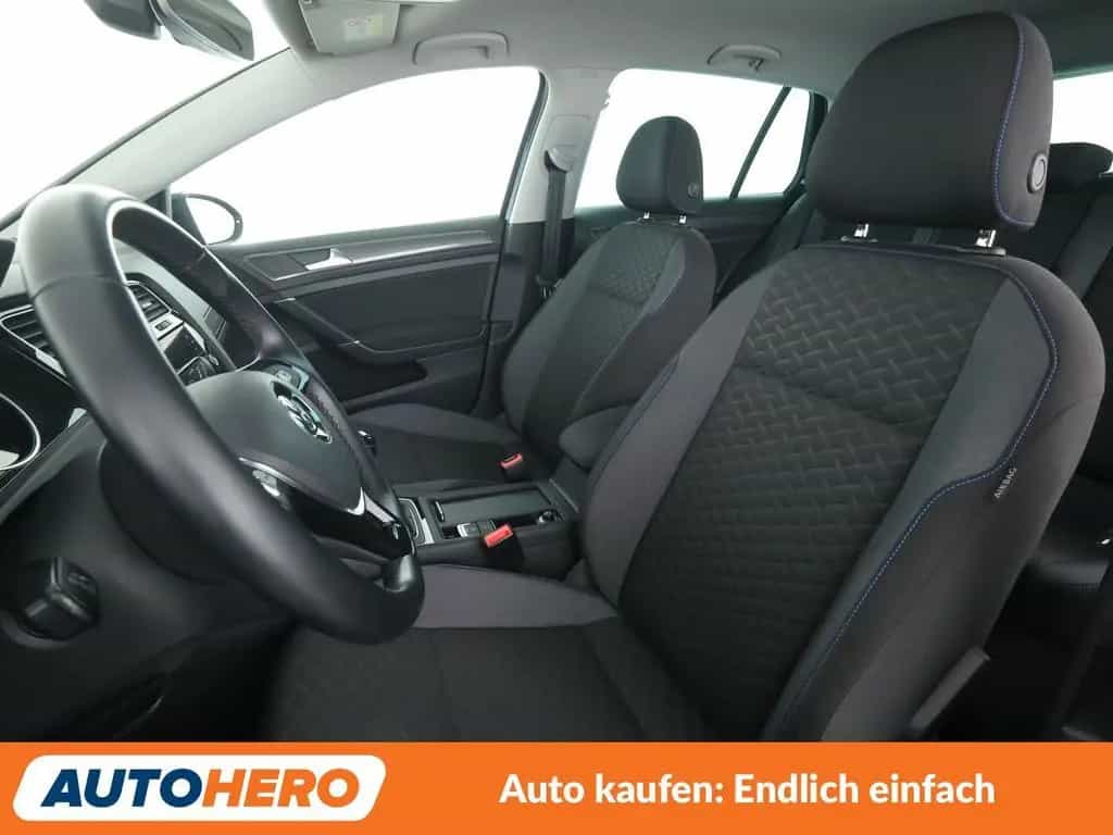 Volkswagen Golf VII 1.0 TSI Join *NAVI*PDC*SHZ*ALU*KLIMA* 01/2019-photo-9