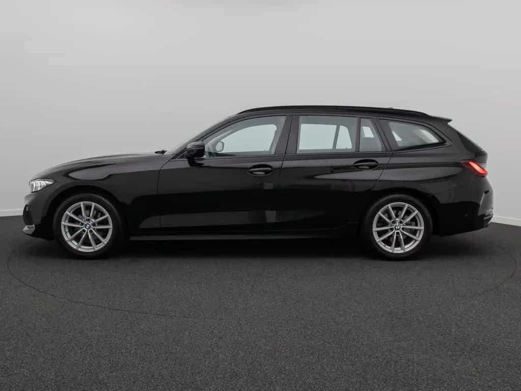 BMW 318 i GeschwindigReg HUD DAB Kamera LED Sport 04/2023-photo-10