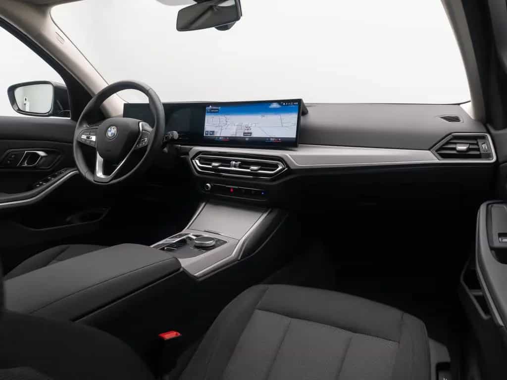BMW 318 i GeschwindigReg HUD DAB Kamera LED Sport 04/2023-photo-38