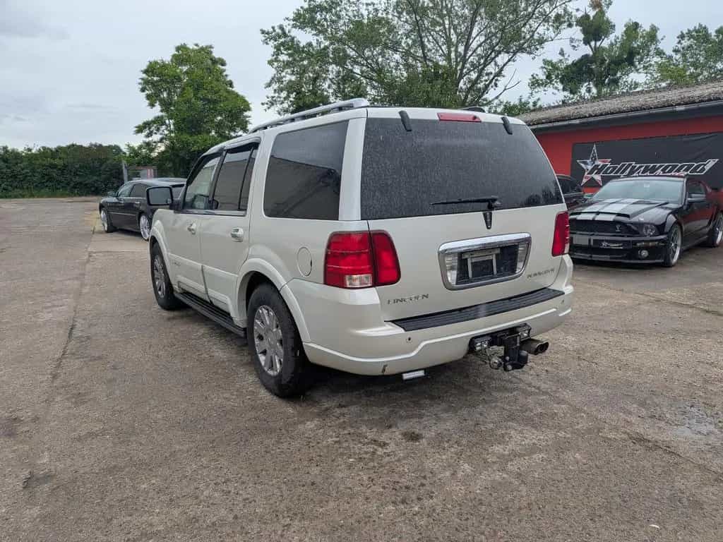 Lincoln Navigator 05/2004-photo-3