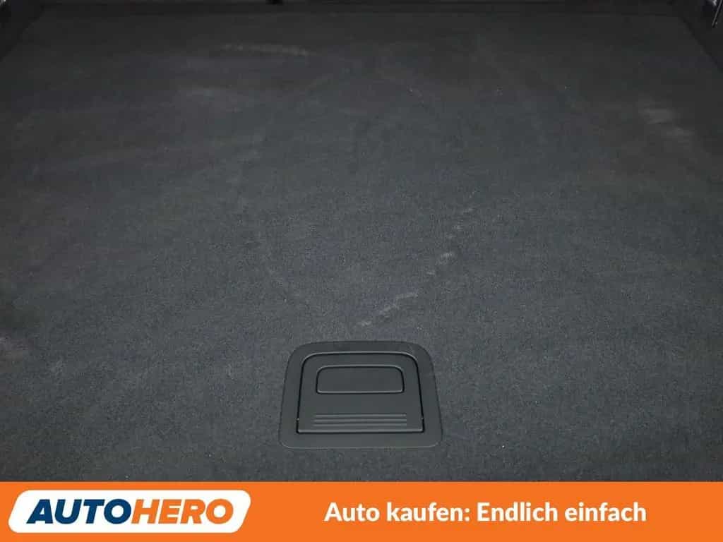 Audi Q3 1.4 TFSI ACT Design Aut. *LED*BOSE*TEMPO*CAM* 10/2015-photo-17
