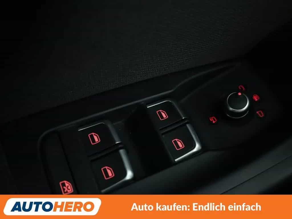 Audi Q3 1.4 TFSI ACT Design Aut. *LED*BOSE*TEMPO*CAM* 10/2015-photo-27