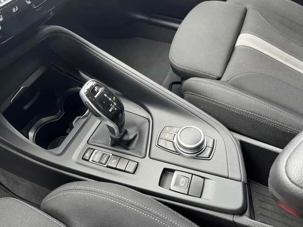 BMW X1 sDrive 20d Advant. Navi HIFI DAB LED RFK 17" 05/2022-photo-9