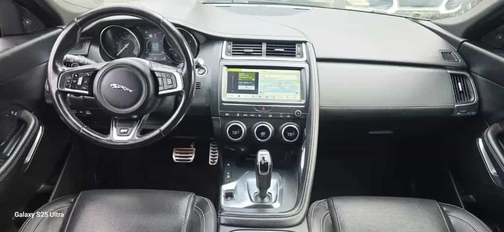 Jaguar E-Pace R-Dynamic AWD PANO.TÜV+INSPEKTION NEU 01/2019-photo-10