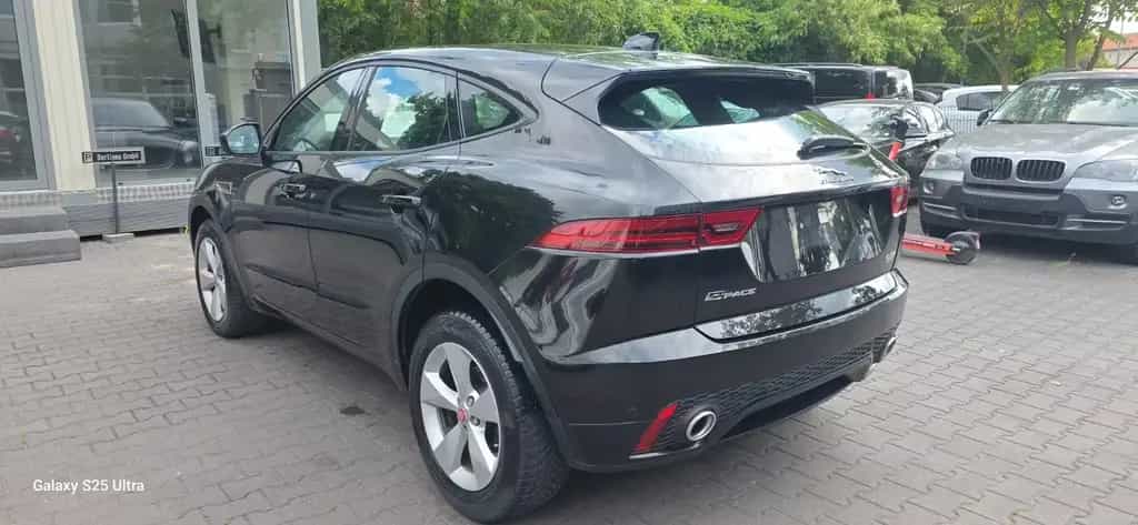 Jaguar E-Pace R-Dynamic AWD PANO.TÜV+INSPEKTION NEU 01/2019-photo-2