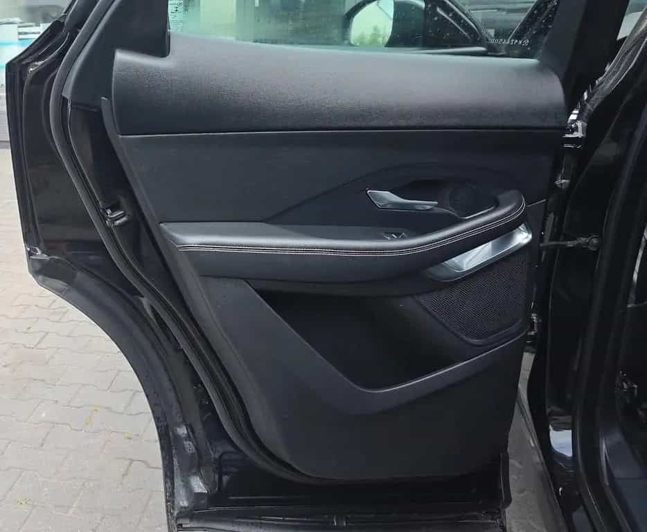 Jaguar E-Pace R-Dynamic AWD PANO.TÜV+INSPEKTION NEU 01/2019-photo-21