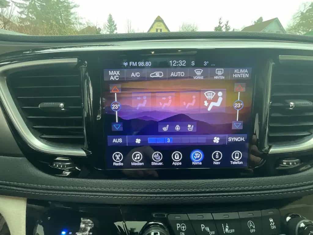 Chrysler Pacifica LIMITED 7-Sitzer 09/2017-photo-11