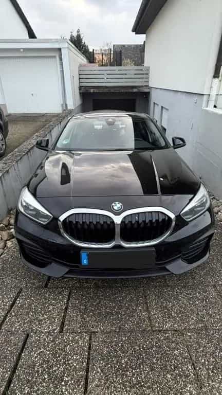 BMW 118 i Advantage Advantage 11/2019-photo-0