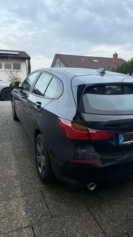 BMW 118 i Advantage Advantage 11/2019-photo-2