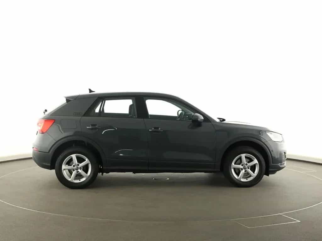 Audi Q2 1.5 TFSI S-tronic  Navi ACC Kamera Alufelgen 05/2019-photo-11