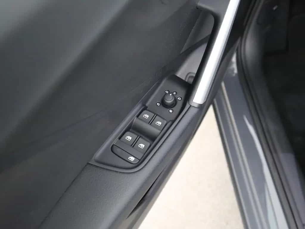 Audi Q2 1.5 TFSI S-tronic  Navi ACC Kamera Alufelgen 05/2019-photo-21