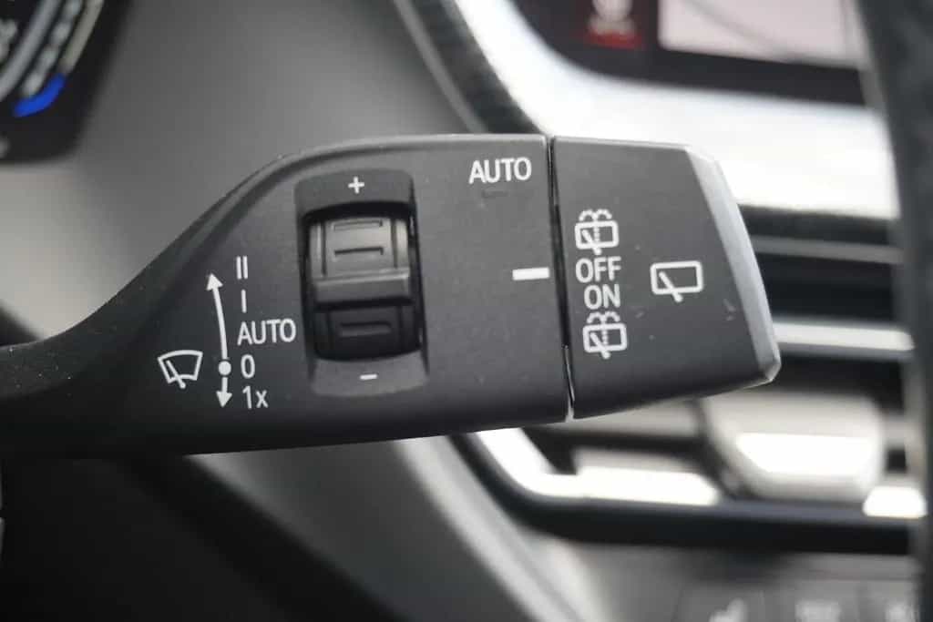 BMW 118 i M Sport Aut. LED Navi Sitzheizung PDC 01/2020-photo-26