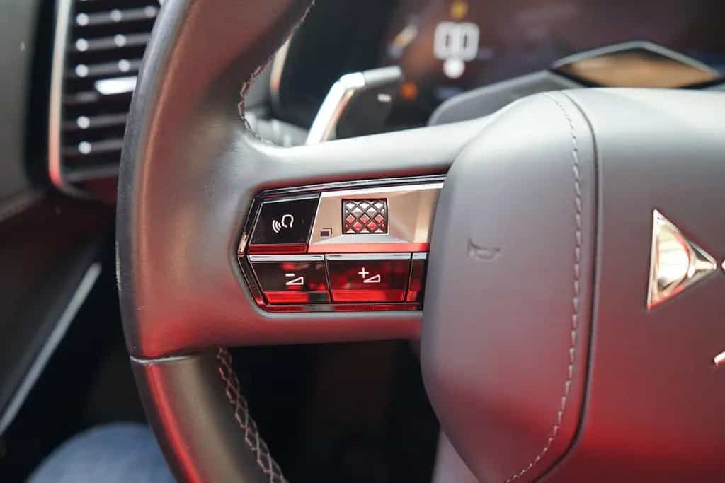DS Automobiles Other 7 Crossback 2.0 Aut. Totwinkel Sitzbelüftung LED 06/2020-photo-17