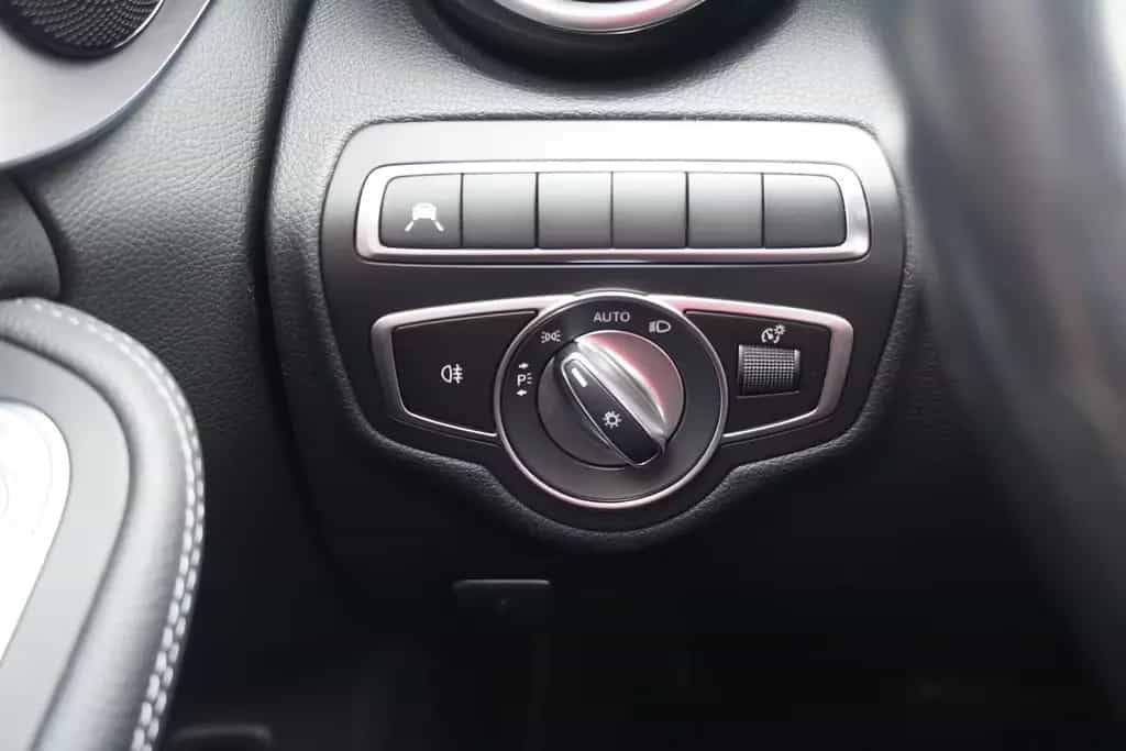 Mercedes-Benz C 180 C180 T Avantgarde LED Navi Teilleder Kamera 05/2020-photo-22