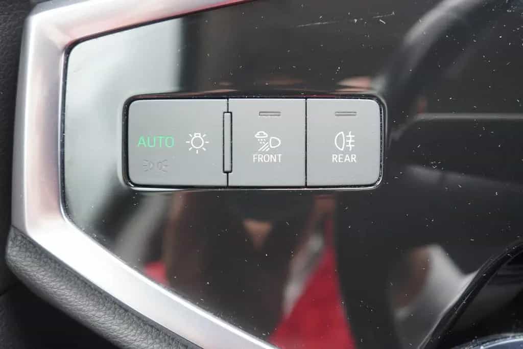 Audi Q3 45 2.0 TFSI quattro S line Matrix Navi DAB 08/2019-photo-16