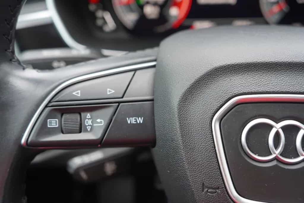Audi Q3 45 2.0 TFSI quattro S line Matrix Navi DAB 08/2019-photo-17