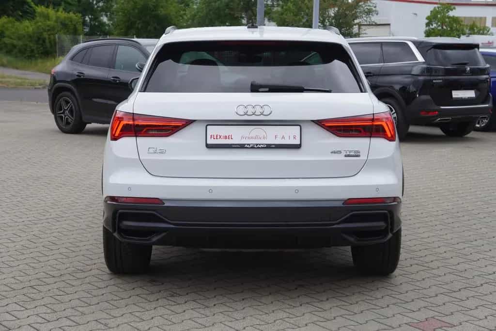 Audi Q3 45 2.0 TFSI quattro S line Matrix Navi DAB 08/2019-photo-4