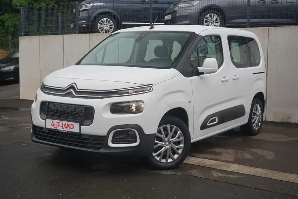 Citroën Berlingo 1.2 12V Klimaaut. Sitzheizung Tempomat 01/2020-photo-1