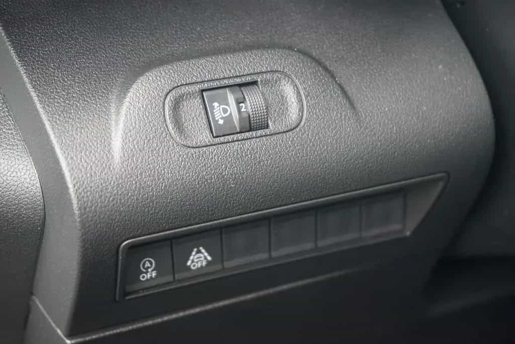 Citroën Berlingo 1.2 12V Klimaaut. Sitzheizung Tempomat 01/2020-photo-18