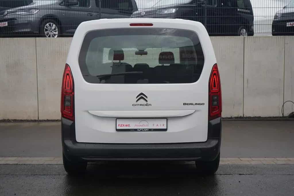 Citroën Berlingo 1.2 12V Klimaaut. Sitzheizung Tempomat 01/2020-photo-3