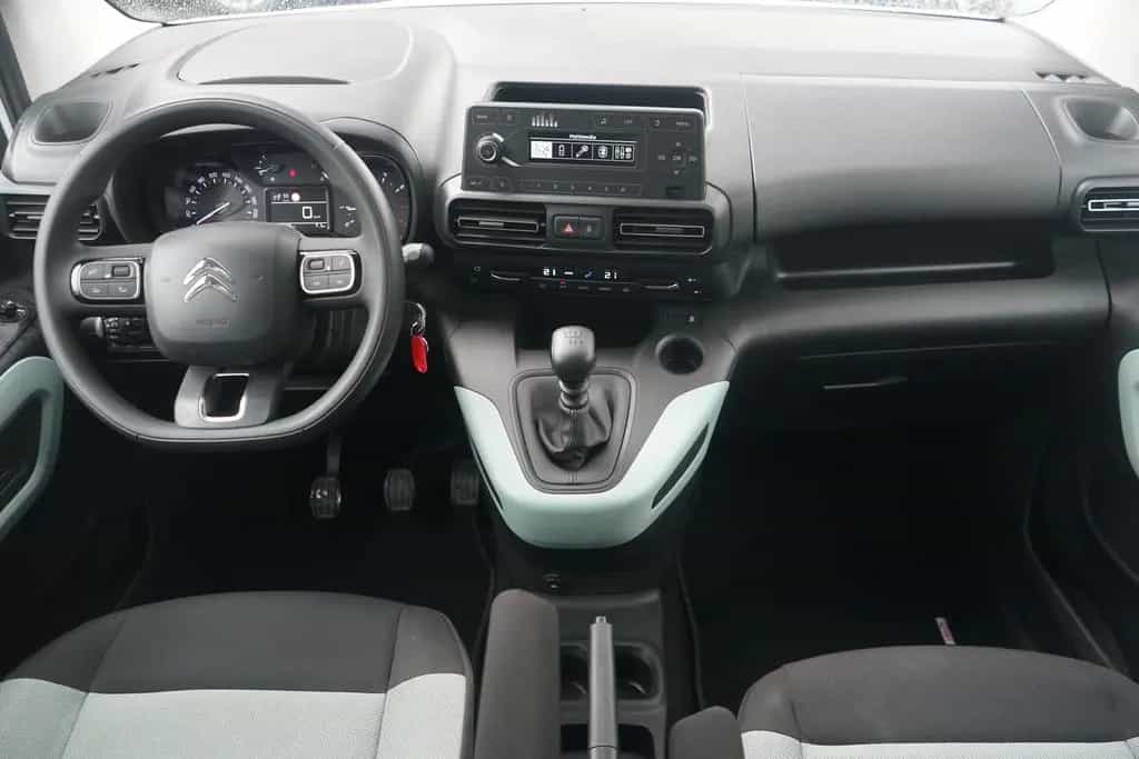 Citroën Berlingo 1.2 12V Klimaaut. Sitzheizung Tempomat 01/2020-photo-7